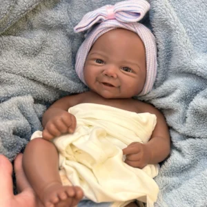 18Inch Vivienne bébé reborn Girl Dark Skin Can Open Mouth bebe reborn de silicona Doll Soft Touch Handamde Reborn Silicone Doll