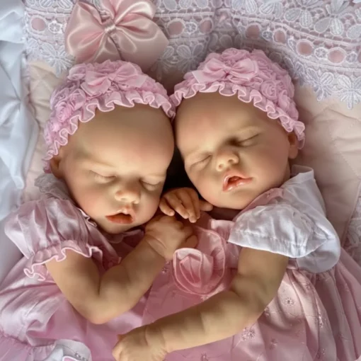 1 PCS/2 Styles Open Mouth & Washable 42-45CM Twins bebe reborn de silicona Girl Doll With Painted Skin Soft Newborn Girl Doll