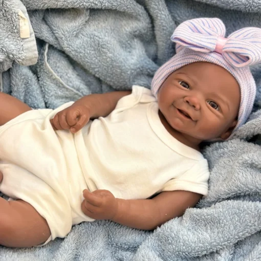 Sd617b8f2859247aea58314f097f3f006k.webp 18Inch Vivienne bébé reborn Girl Dark Skin Can Open Mouth bebe reborn de silicona Doll Soft Touch Handamde Reborn Silicone Doll